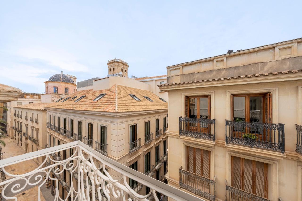 Tandem Portico Alicante Suites المظهر الخارجي الصورة